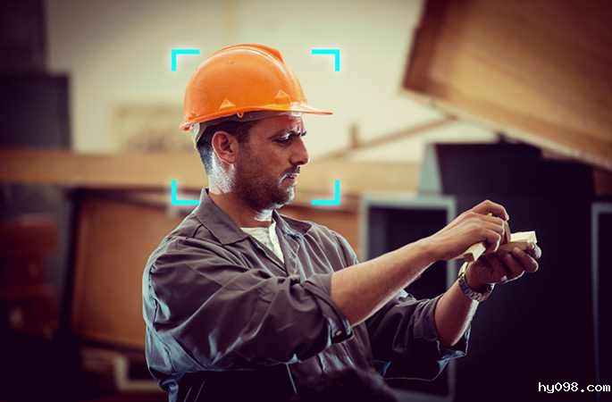 穿戴监测，联动视频远程查看施工状态